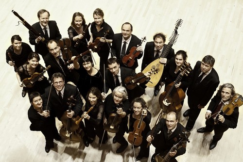 Lors de ces Dîners Insolites du Patrimoine Sont également conviés les artistes et les arts. Musique, théâtre, danse, spectacle comme sur la photo les musiciens de l'orchestre Lorrain Benjamin de Diesbach - R