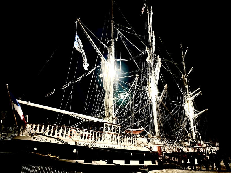 Hissez les voiles ! Avec son festival « Escales à Sète », la ville célèbre un patrimoine bien vivant fait de coques majestueuses et de gréements tendus vers le ciel, tels ceux du mythique Belém. @RBBPRESS