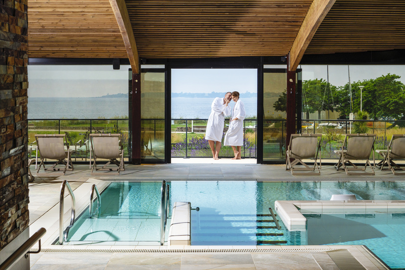 La piscine aux jets bouillonnants ©Thalasso Concarneau