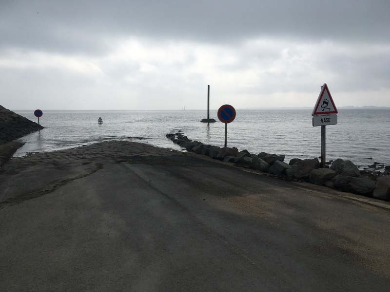 Départ du Gois  côté Ile de Noirmoutier