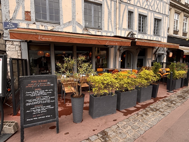 Rouen parle la bouche pleine !
