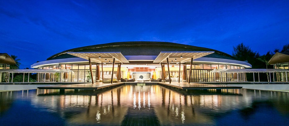 Emplacement de choix au bord de la plage de sable de Bangsak sur la côte de Phang Nga pour le  Kappa Club Thaï Beach Resort 5*, près de Khao Lak, à 95 kilomètres au nord de Phuket.   © D.R. Emplacement de choix au bord de la plage de sable de Bangsak sur la côte de Phang Nga pour le  Kappa Club Thaï Beach Resort 5*, près de Khao Lak, à 95 kilomètres au nord de Phuket.   © D.R.