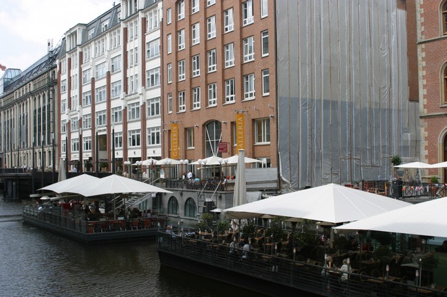 Hambourg l’insaisissable, belle et rebelle, autosuffisante et tellement plurielle !! © Richard Bayon