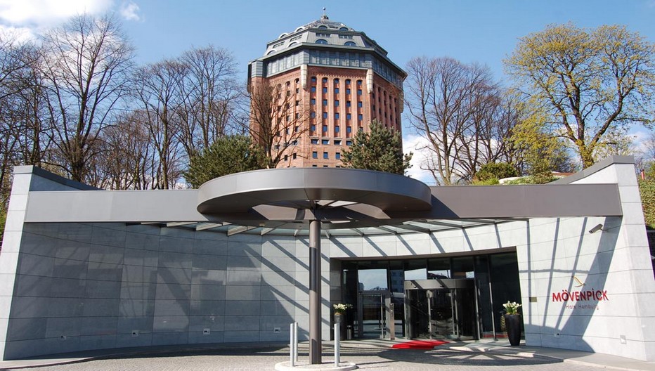 Le Mövenpick  Wasserturm de Hambourg ! Un superbe exemple de réhabilitation architecturale !  Hier un château d’eau, aujourd’hui  un hôtel à l’architecture unique.  ©