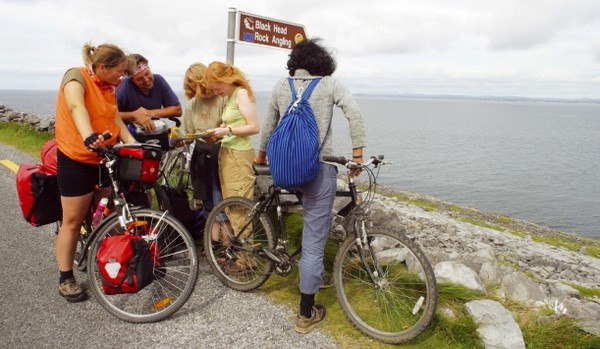 Depuis plusieurs années les  guides du Belfast City Bike Tour vous emmène pour une aventure inoubliable en deux-roues à travers la ville.  © ireland.com