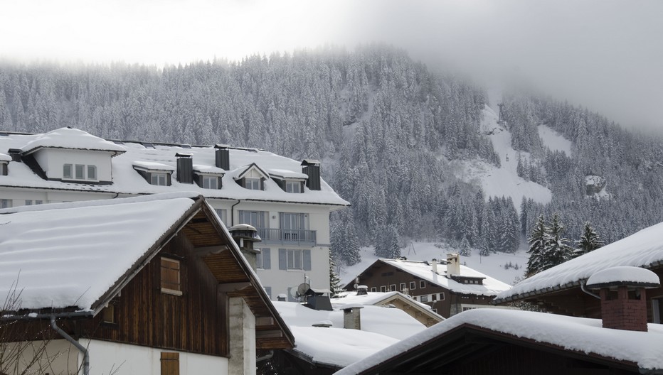 Situé à quelques kilomètres de Megève et des 200 km pistes du domaine skiable de l’Espace diamant, les Balcons du Mont-Blanc en Savoie est le seul village vacances en France à disposer deux pistes de ski privatives. © David Raynal