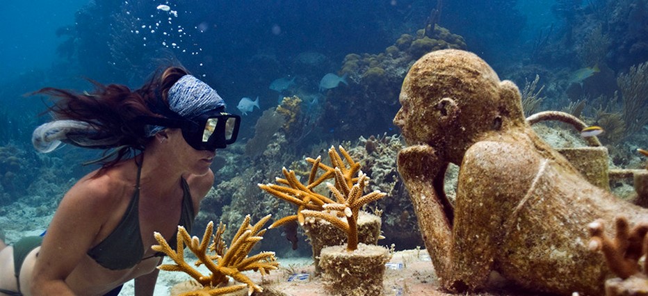 Cancun :  plongez dans le plus grand musée sous-marin du monde, dans les  profondeurs vous pourrez admirer plus de 500 sculptures réalisées, pour la plupart, par l’artiste anglais Jason de Caires Taylor.© www.visitmexico.com