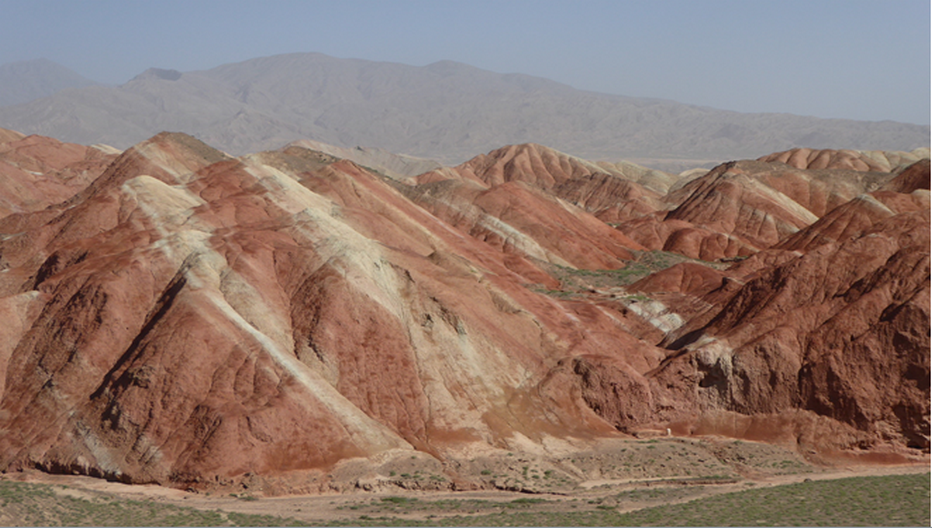 Les roches de Danxia sont un des plus beaux attraits sur cette route de la Soie à 30 kms de Zhangye.© Catherine Gary Les roches de Danxia sont un des plus beaux attraits sur cette route de la Soie à 30 kms de Zhangye.© Catherine Gary