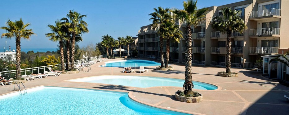 Destination soleil par excellence, l’hôtel Baie des Anges****Thalazur Antibes Thalassothérapie & Spa, jouit d’une situation de rêve en plein cœur de la French Riviera. Copyright Thalazur Antibes Destination soleil par excellence, l’hôtel Baie des Anges****Thalazur Antibes Thalassothérapie & Spa, jouit d’une situation de rêve en plein cœur de la French Riviera. Copyright Thalazur Antibes