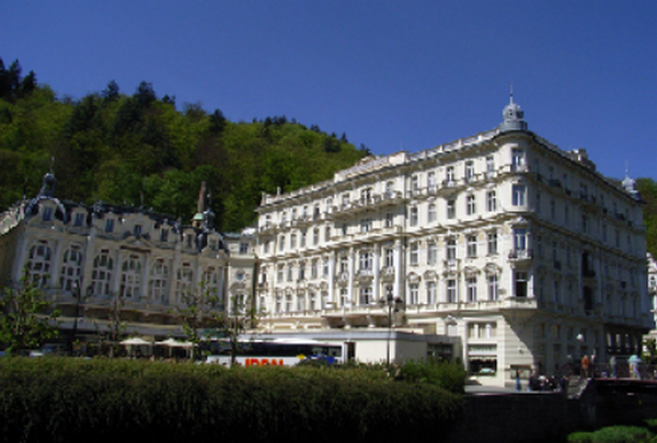 le Grand hôtel Pupp, palace mythique . © Wikipedia-Commons