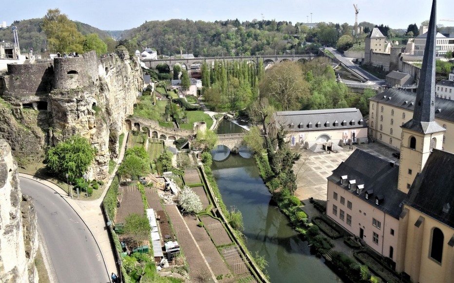 Vue sur les Casemates dans la falaise. ©  Commons-Wikipedia