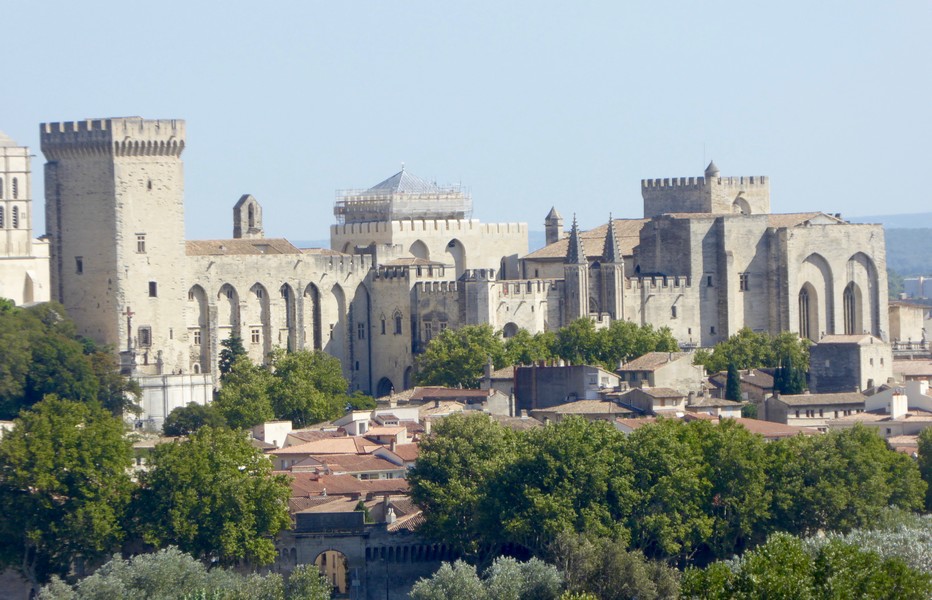 Zoom sur Avignon depuis la terrasse du Fort Saint-André .© C.Gary