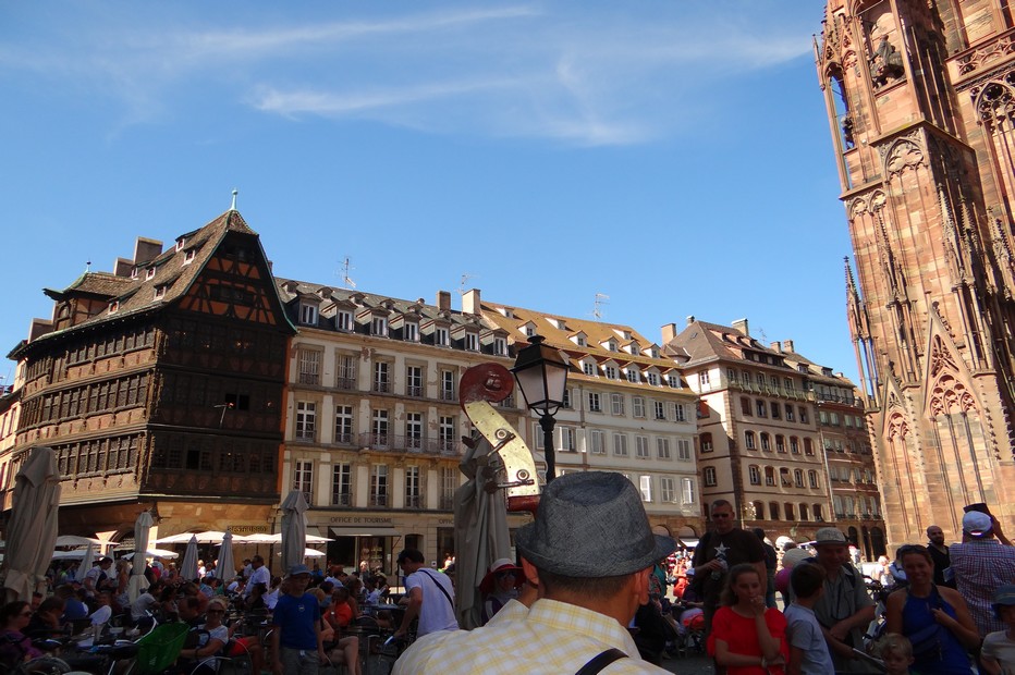 Sur la place de la Cathédrale, la Maison Kammerzell est une ode à l’Alsace éternelle. ©Bertrand Munier Sur la place de la Cathédrale, la Maison Kammerzell est une ode à l’Alsace éternelle. ©Bertrand Munier