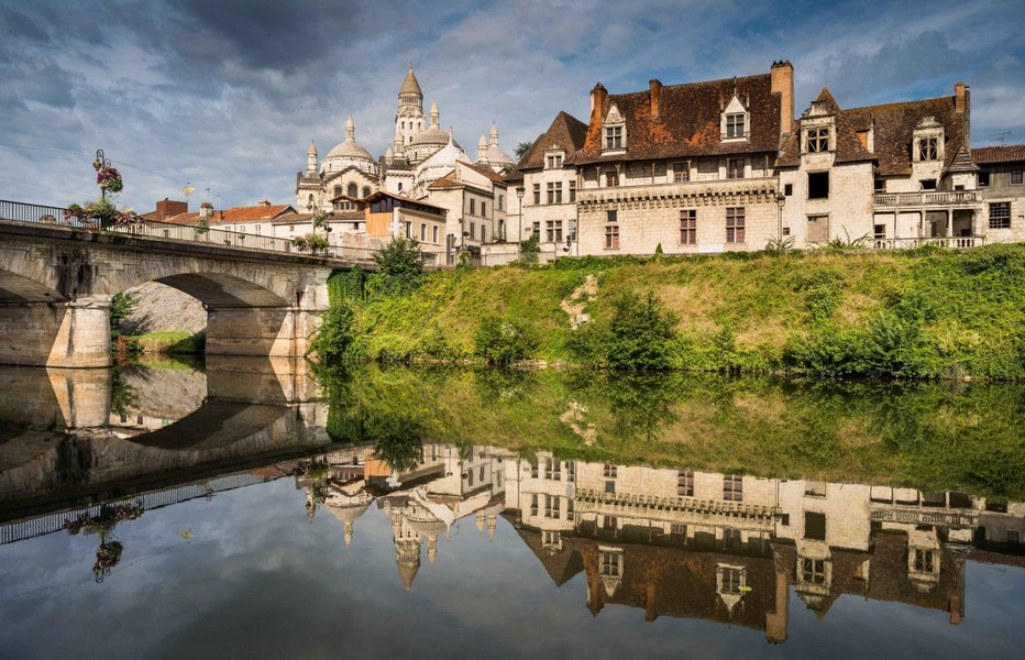 La très belle ville de Périgueux accueille sa 15ème édition du Salon International du Livre Gourmand du 23 au 25 novembre 1018. Copyright OT Périgueux