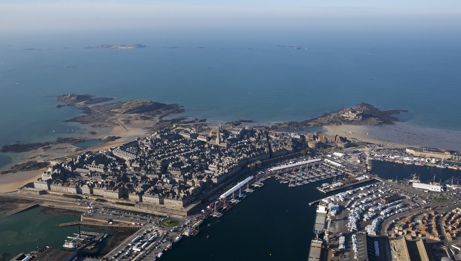 Saint-Malo port d'attache historique  de la course en solitaire. Copyright Alexis Courcoux