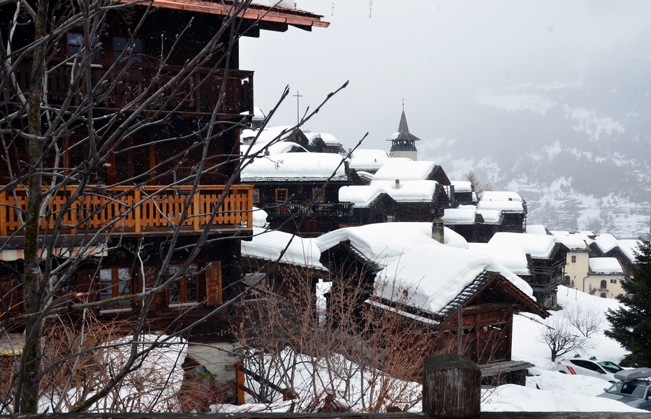 Grementz dans le Valais, un village dans un décor  de carte postale. @ David Raynal Grementz dans le Valais, un village dans un décor  de carte postale. @ David Raynal