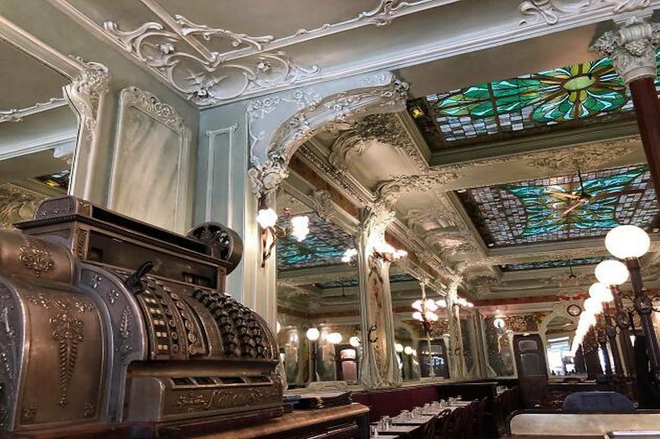 Un endroit  à Paris qui garde tout le charme des brasseries d'antan @ Bouillon Julien Un endroit  à Paris qui garde tout le charme des brasseries d'antan @ Bouillon Julien