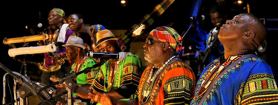 Aujourd’hui, le St Lucia Jazz Festival (en mai) et le carnaval qui se déroule en juin-juillet pour ne pas rentrer en compétition avec celui de Trinidad, s’imposent comme deux évènements majeurs de la région.@ DR Aujourd’hui, le St Lucia Jazz Festival (en mai) et le carnaval qui se déroule en juin-juillet pour ne pas rentrer en compétition avec celui de Trinidad, s’imposent comme deux évènements majeurs de la région.@ DR