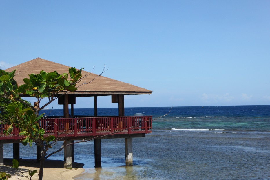 Roatan La côte Caraïbe et ses maisons sur pilotis @ C.G.