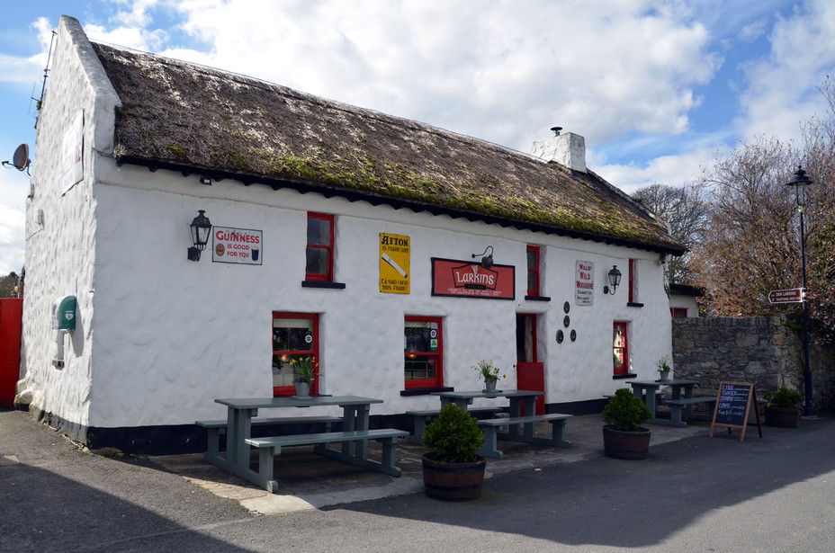 Un pub typique de la province du Lough Derg. Crédit David Raynal