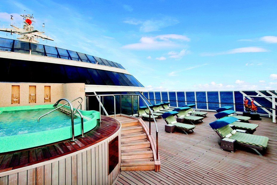 A bord de chaque navire, les passagers ont accès au Aquamar spa +Vitality center, une large gamme de soins bien-être et développement personnel entièrement créée par Oceania Cruises.@ DR