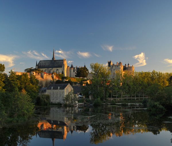 Aujourd’hui, le slogan #CetEteJeVisiteLaFrance est devenu viral  -  Le château de Montrésor. @ DR