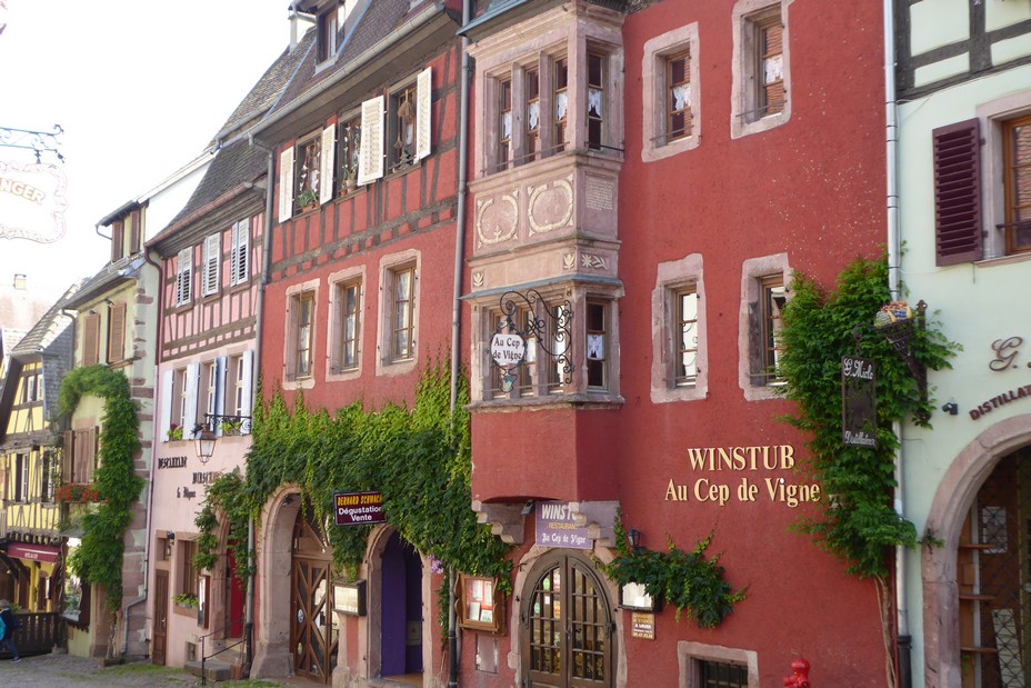 Riquewihr Belle maison à pans de bois avec avancée , oriel  @C.Gary