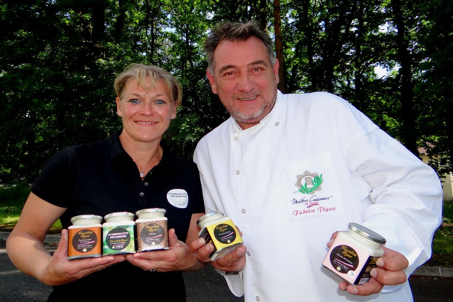 Valérie Thomassin et Fabrice Piguet proposent leurs produits à leur domicile, par correspondance où sur de nombreux salons nationaux. ©Bertrand Munier Valérie Thomassin et Fabrice Piguet proposent leurs produits à leur domicile, par correspondance où sur de nombreux salons nationaux. ©Bertrand Munier