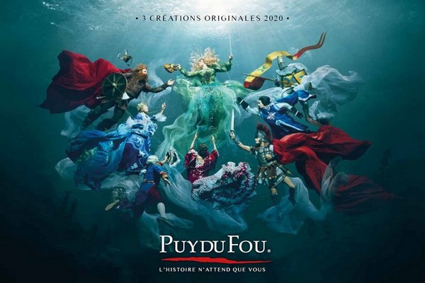 Couverture du catalogue des spectacles du Puy du Fou 2020. @ DR