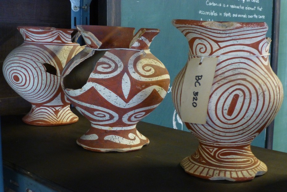 Poteries au musée du site archéologique de Ban Chiang inscrit par l'Unesco au Patrimoine mondial.  @ C. Gary Poteries au musée du site archéologique de Ban Chiang inscrit par l'Unesco au Patrimoine mondial.  @ C. Gary