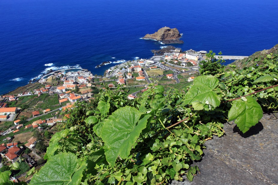 Madère encourage le tourisme avec l’adoption d’un « couloir vert ». La côte sauvage dans le Nord de l'île à Porto Moniz © David Raynal @ David Raynal