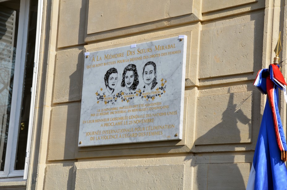 Les sœurs Mirabal, Patria, Minerva et María Teresa, furent héroïnes et martyres de la lutte contre le dictateur Rafael Trujillo, qui dirigea la République Dominicaine de 1930 à 1961. On les surnommait aussi les sœurs « Mariposas » (Papillons). Crédit photo David Raynal.