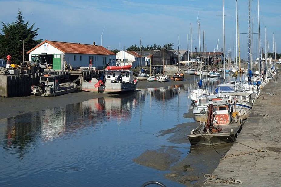 Joli port de pêche à Noirmoutier @ Toutisme-vendée.com