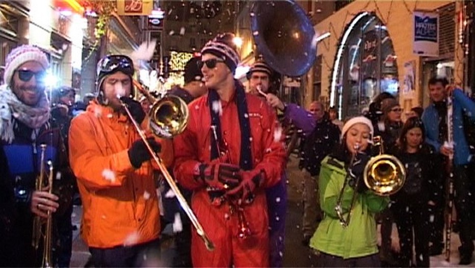 Ouverture festive et musicale pour la nouvelle saison des sports d’hiver, au cœur de Paris avec France Montagnes et les massifs français en plein coeur de Saint-Germain des prés à Paris (photo JL Corgier)