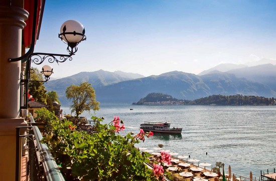 Vue sur le Lac de Côme à partir d'une des Terrasses du  GrandHôtel Tremezzo. @ DR