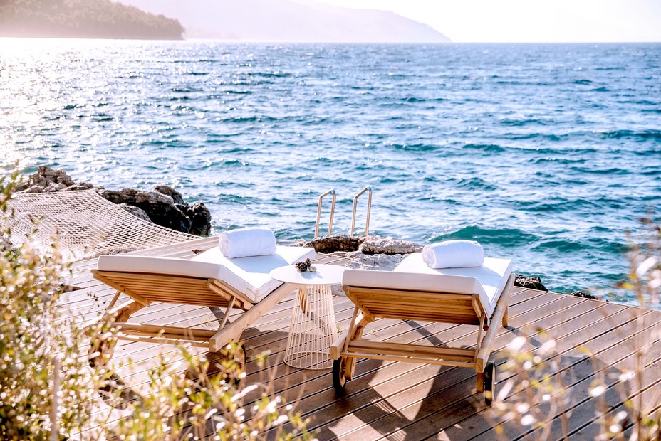 Plage privée aménagée au fond de la baie de Maslinica.@photo KateSevo Plage privée aménagée au fond de la baie de Maslinica.@photo KateSevo