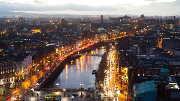 Vue sur Dublin la nuit (Irlande) -( Crédit photo DR)