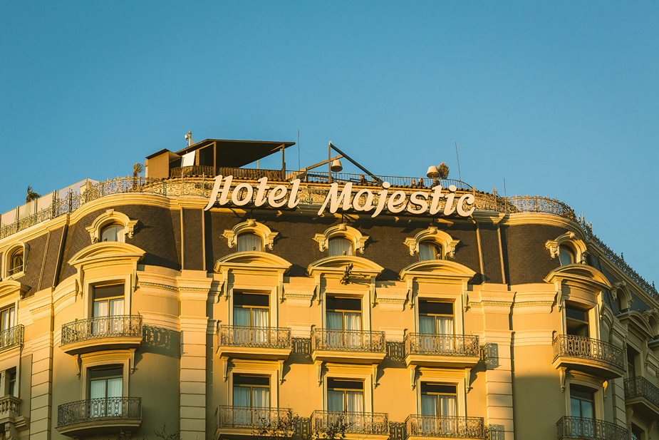 Après une rénovation de cinq ans sous la houlette de l'architecte d'intérieur Antonio Obrador, cet établissement légendaire confirme sa place au tout premier rang des hôtels de luxe de la capitale catalane @ Majestic Hôtel & Spa Barcelona