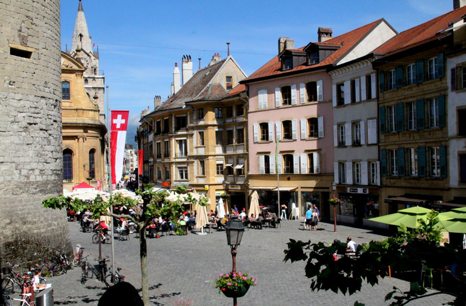 Yverdon, place Pestalozzi, centre de la ville @ André Degon.