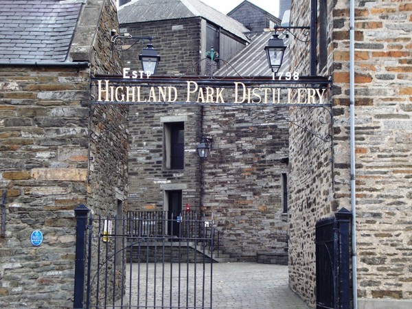 l'Ecosse concentre le plus grand nombre de distilleries au monde. Avec plus de 97 distilleries de malt en activité, elle offre une diversité de caractères et d'arômes absolument unique (Crédit photo DR). l'Ecosse concentre le plus grand nombre de distilleries au monde. Avec plus de 97 distilleries de malt en activité, elle offre une diversité de caractères et d'arômes absolument unique (Crédit photo DR).