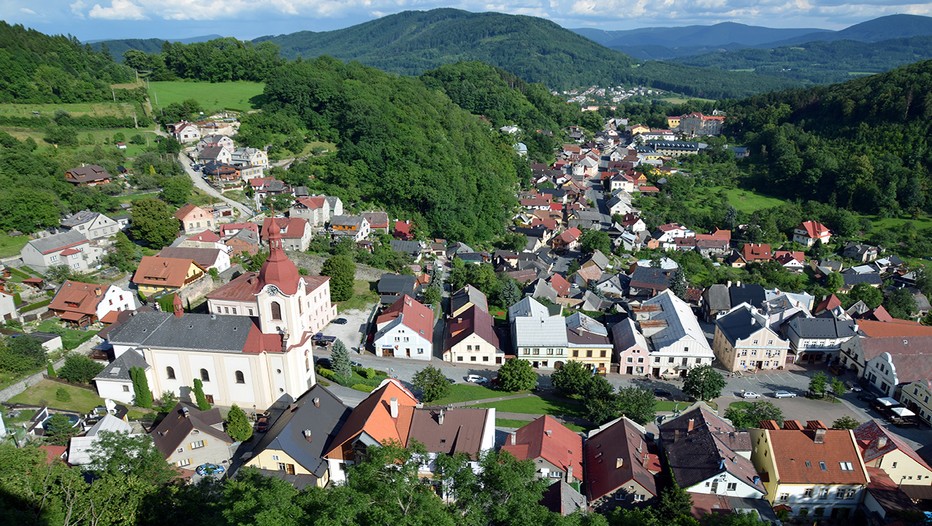 Au pied de la chaîne de montagnes des Beskydes, entre forêts profondes et vallées verdoyantes, Stramberk  en Moravie est située à l’extrême est de la République tchèque.  ©  David Raynal Au pied de la chaîne de montagnes des Beskydes, entre forêts profondes et vallées verdoyantes, Stramberk  en Moravie est située à l’extrême est de la République tchèque.  ©  David Raynal