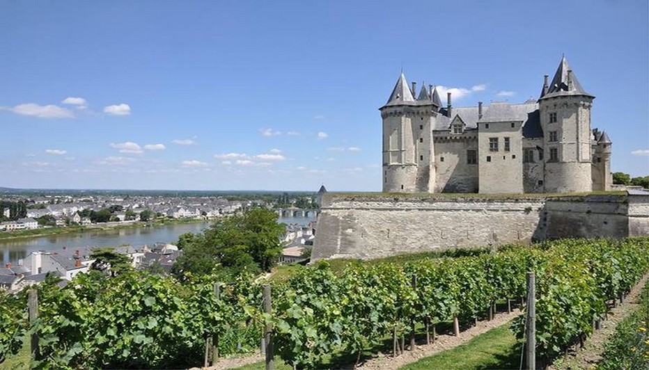 Grande nouveauté 2015 du samedi 5  dimanche 6 septembre prochains.  : la rando Saumur brut fines bulles ! A travers la ville de Saumur, les vignes et les caves troglodytiques, cette balade promet d'être atypique.  © DR Grande nouveauté 2015 du samedi 5  dimanche 6 septembre prochains.  : la rando Saumur brut fines bulles ! A travers la ville de Saumur, les vignes et les caves troglodytiques, cette balade promet d'être atypique.  © DR