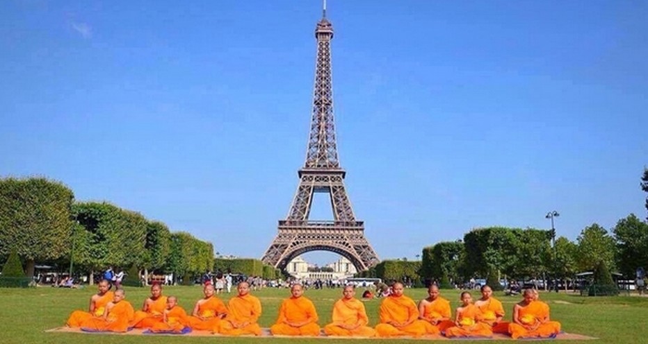 Attentats à Paris : Messages de soutien de Green Cross et du Gouverneur de l'Office National de Tourisme de Thaïlande