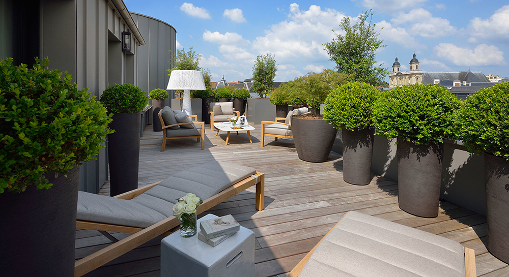 Derrière sa superbe façade en granit gris inscrite au patrimoine sauvegardé de Rennes, le Balthazar conjugue chaleur et design, tradition et modernité © Le Balthazar/Nicolas Anetson. Derrière sa superbe façade en granit gris inscrite au patrimoine sauvegardé de Rennes, le Balthazar conjugue chaleur et design, tradition et modernité © Le Balthazar/Nicolas Anetson.