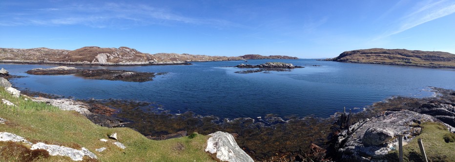 Hébrides extérieures : vue sur la magnifique île de Harris, une immense palette de couleur à couper le souffle.  © blog.travelhouse.ch