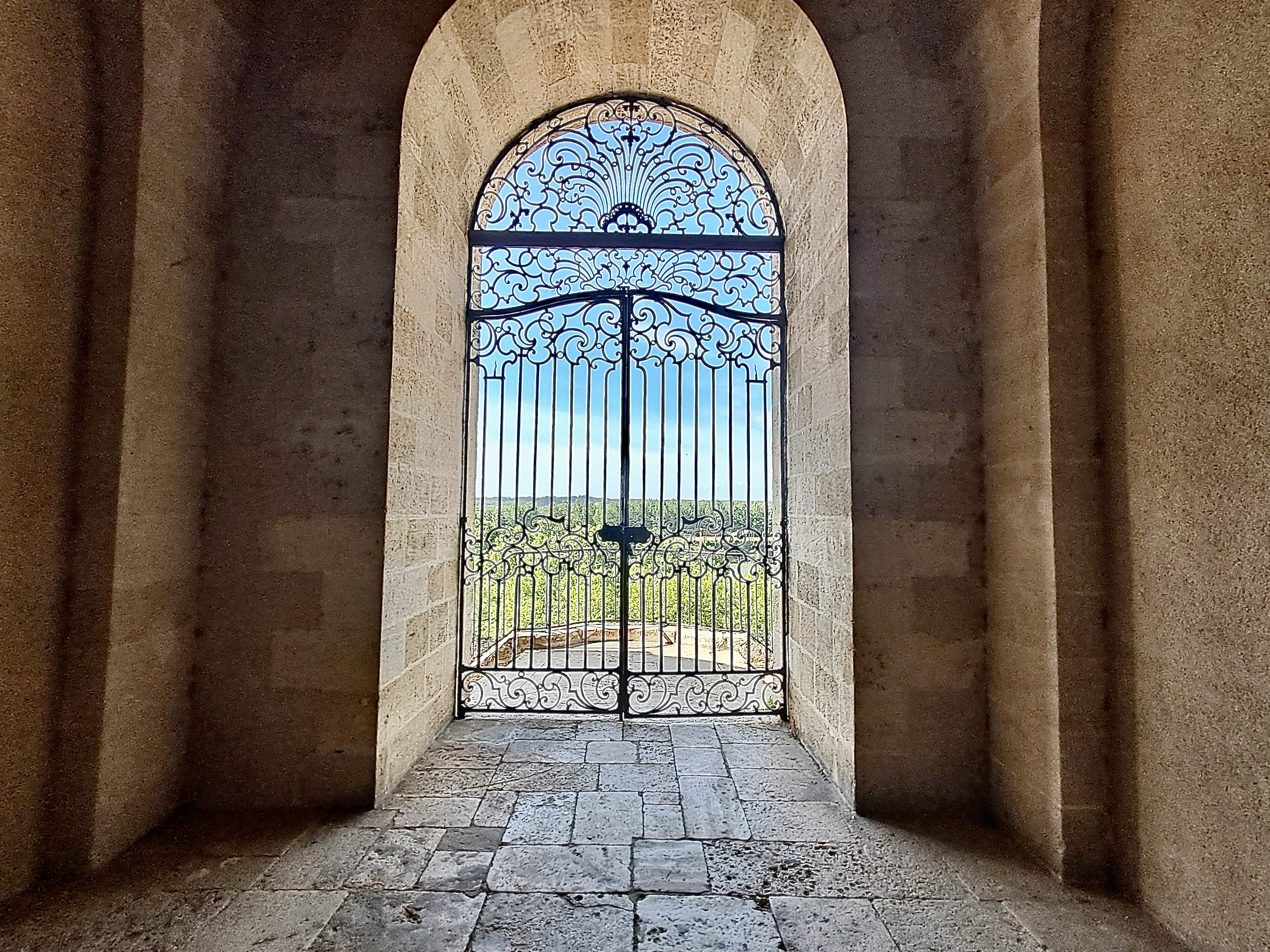Les grilles et ferronneries d'art XVIIIè siècle de Blaise Charlut à La Réole ©Catherine Gary