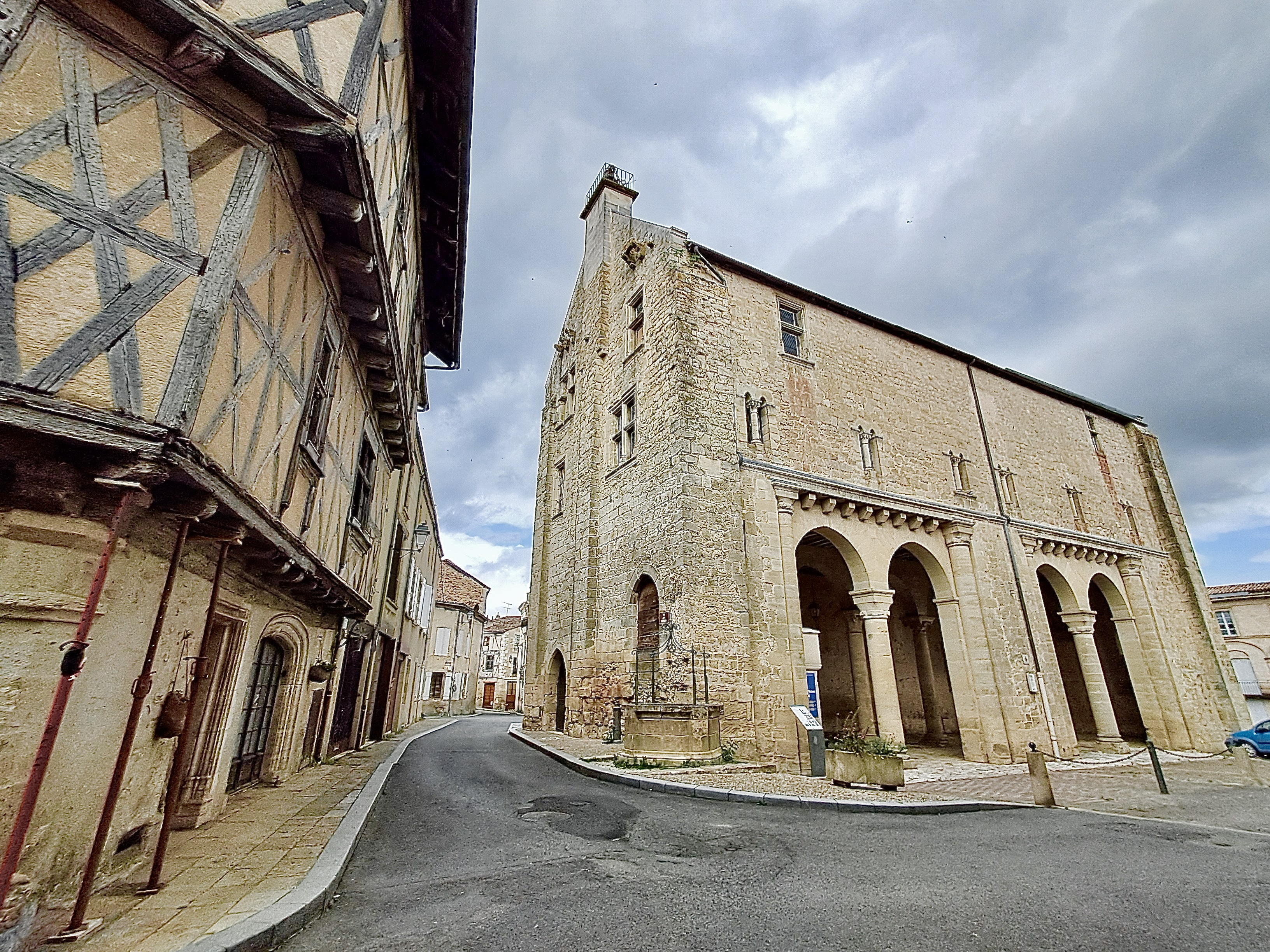 Ancien Hôtel de Ville de la Réole voulu par Richard Coeur de Lion. ©Catherine Gary