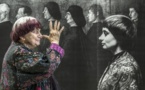 Agnès Varda au Palais Idéal du Facteur Cheval