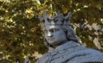 Le VISIBLE est INVISIBLE….. Aix en provence :  Statue or not statue du  « bon roi René » !