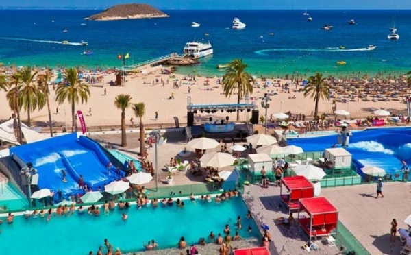 Voyage 2.0 : Espagne  - Un "Twitter-hôtel" pour célibataires connectés !